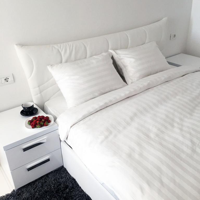 White Residence Luxury Apartments Sarandë 客房 照片