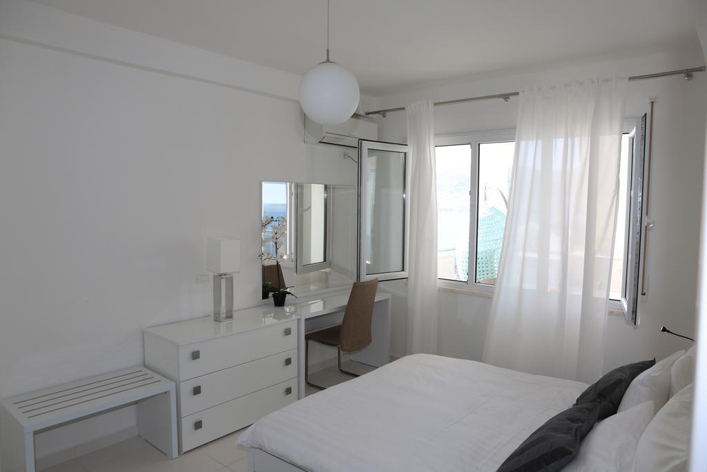 White Residence Luxury Apartments Sarandë 客房 照片