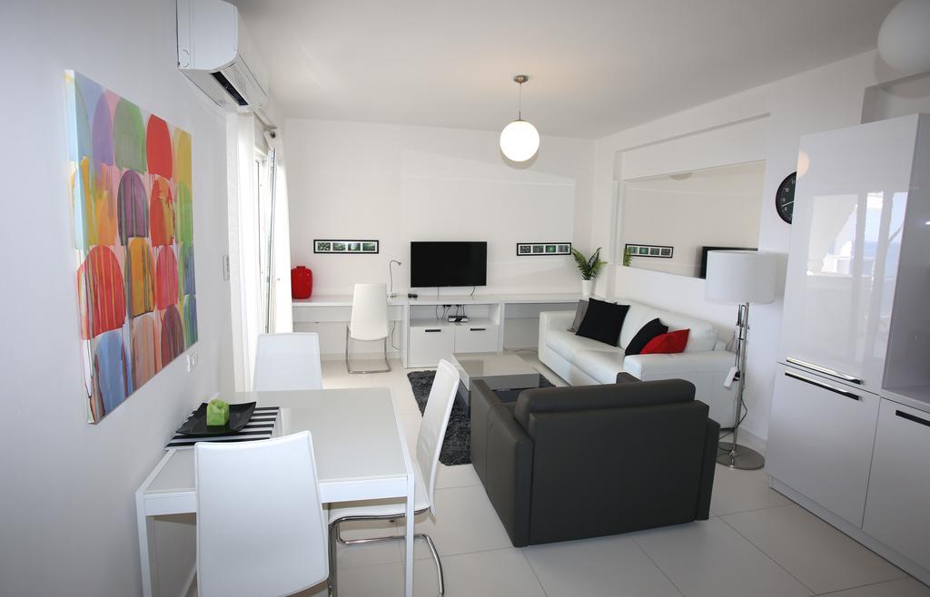 White Residence Luxury Apartments Sarandë 外观 照片
