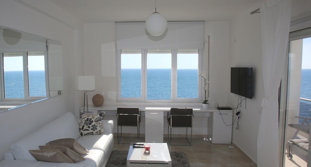 White Residence Luxury Apartments Sarandë 外观 照片