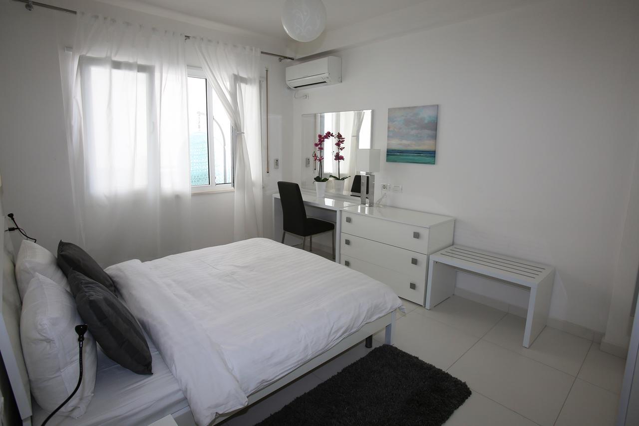 White Residence Luxury Apartments Sarandë 外观 照片